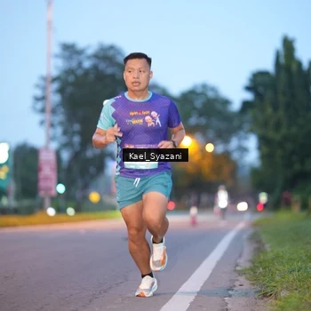 Runner Photo 8158150