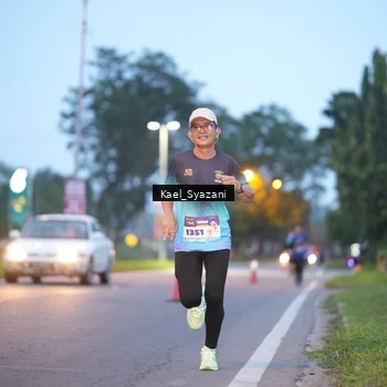 Runner Photo 8158151