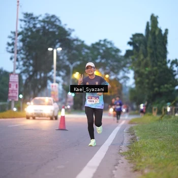 Runner Photo 8158152