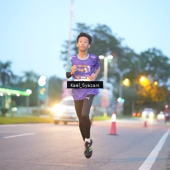 Runner Photo 8158153