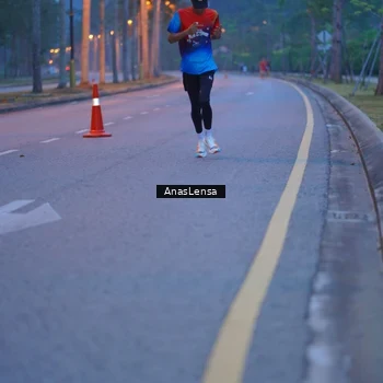 Runner Photo 8158167