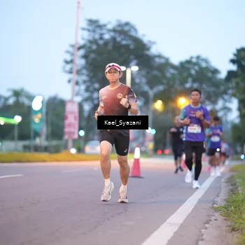 Runner Photo 8158179