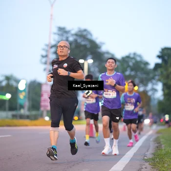 Runner Photo 8158182