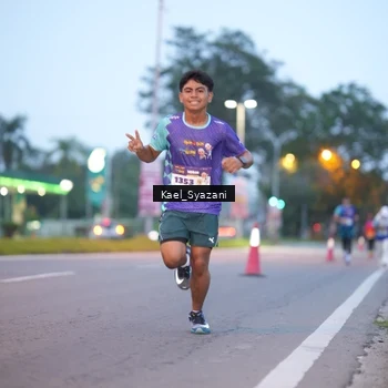 Runner Photo 8158195