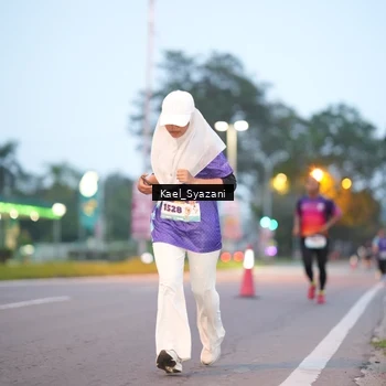 Runner Photo 8158197
