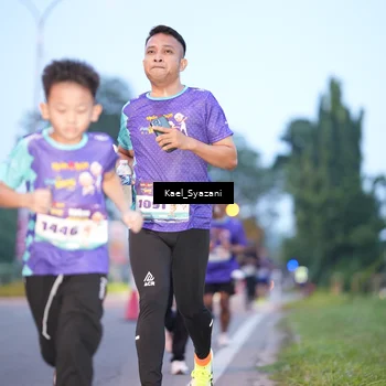 Runner Photo 8158203