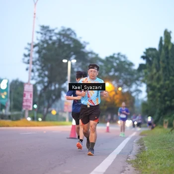 Runner Photo 8158208