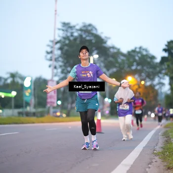 Runner Photo 8158216