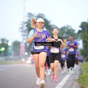 Runner Photo 8158239