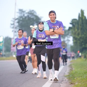 Runner Photo 8158242