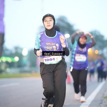 Runner Photo 8158247
