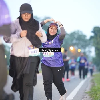 Runner Photo 8158251