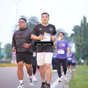 Runner Photo 8158263
