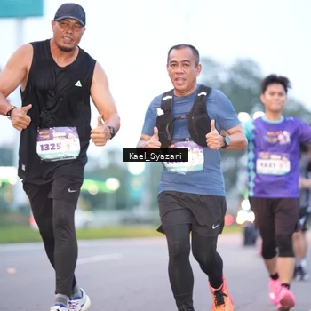 Runner Photo 8158296
