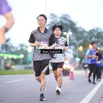 Runner Photo 8158305
