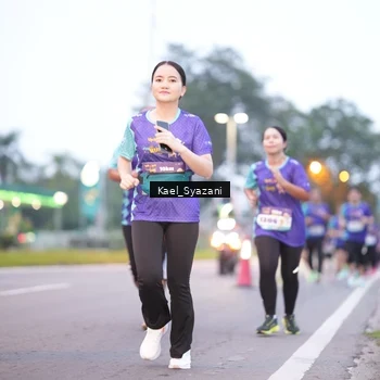 Runner Photo 8158307