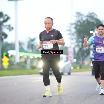 Runner Photo 8158308