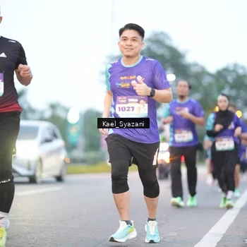 Runner Photo 8158309