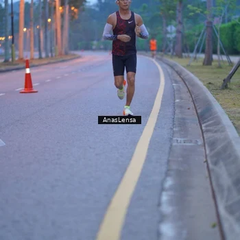 Runner Photo 8158333