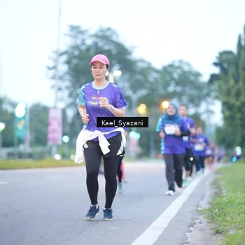 Runner Photo 8158335