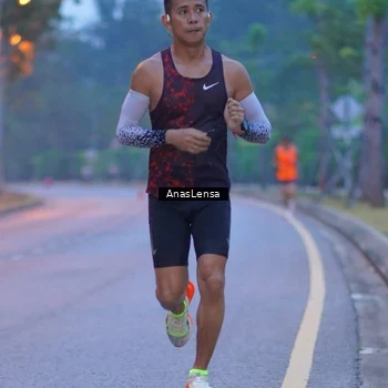 Runner Photo 8158338