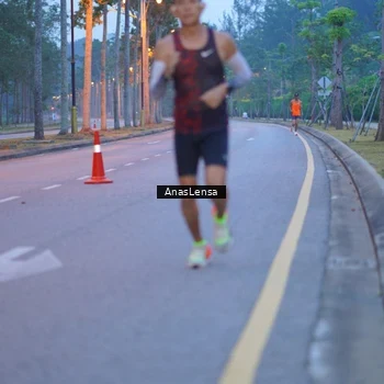Runner Photo 8158340