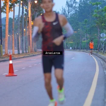 Runner Photo 8158342