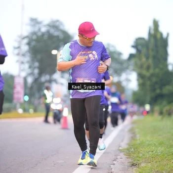 Runner Photo 8158350
