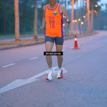 Runner Photo 8158352