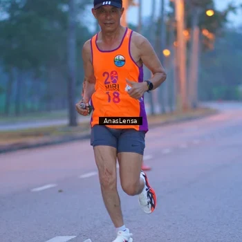 Runner Photo 8158354