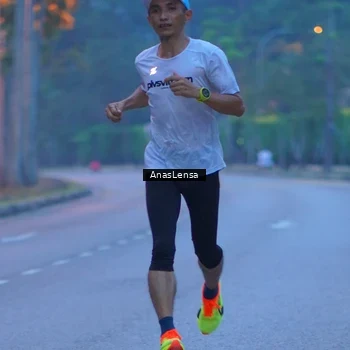 Runner Photo 8158355