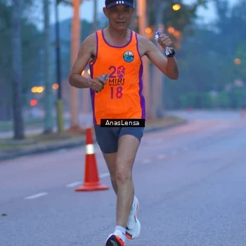 Runner Photo 8158356