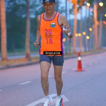Runner Photo 8158358
