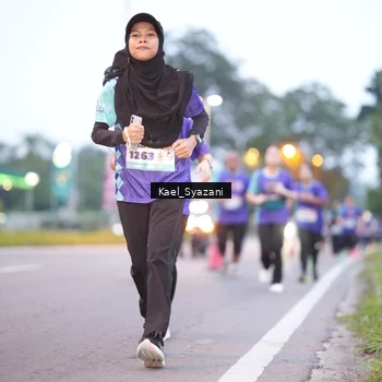 Runner Photo 8158373