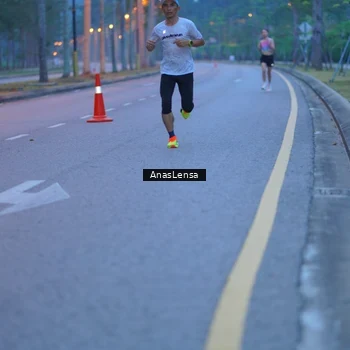 Runner Photo 8158376