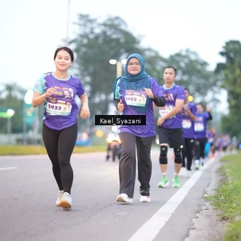 Runner Photo 8158378