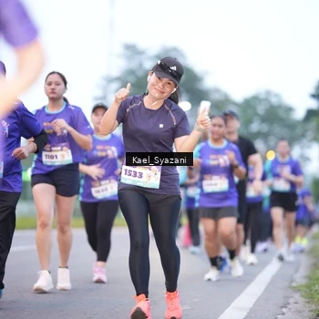 Runner Photo 8158386