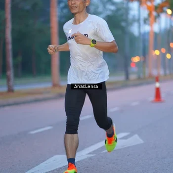 Runner Photo 8158387