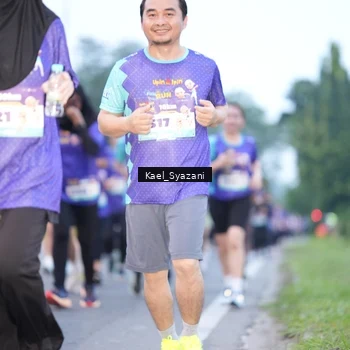 Runner Photo 8158393
