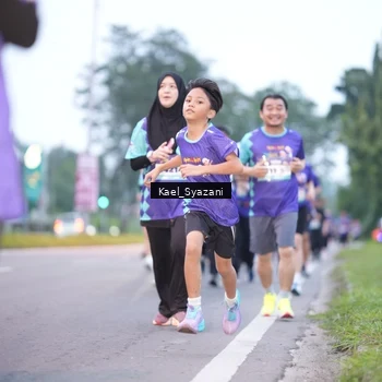 Runner Photo 8158396
