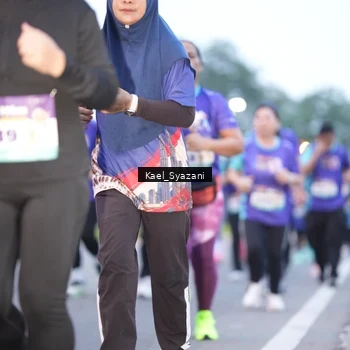 Runner Photo 8158400
