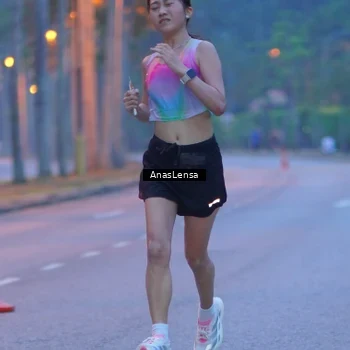 Runner Photo 8158404