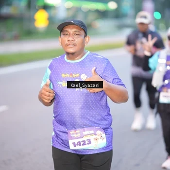 Runner Photo 8158409