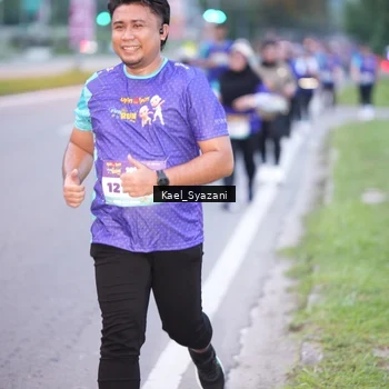 Runner Photo 8158410