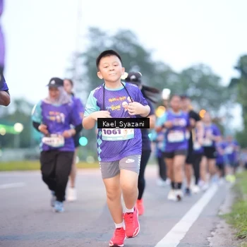 Runner Photo 8158419
