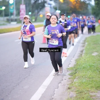 Runner Photo 8158424