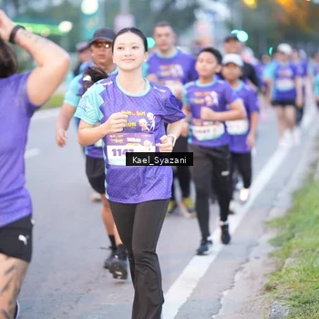 Runner Photo 8158429