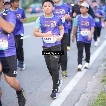 Runner Photo 8158433