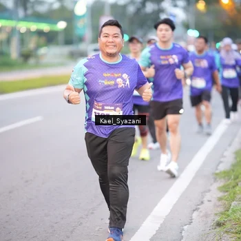 Runner Photo 8158454