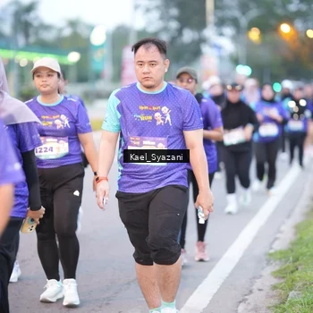Runner Photo 8158457
